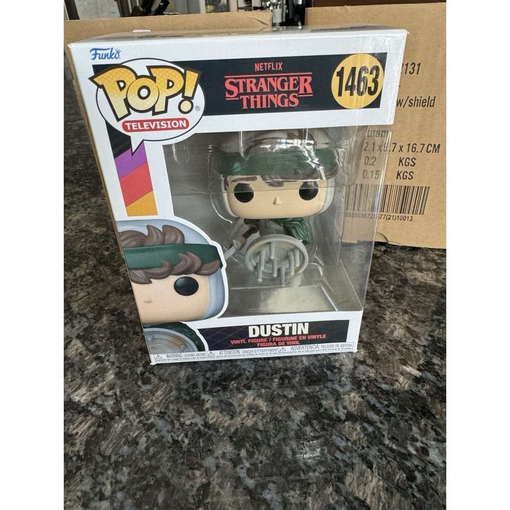 Funko‎ POP! Television: Stranger Things - Dustin with Shield #1463